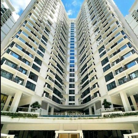 Grand Canal Penthouse! Manilla Buitenkant foto